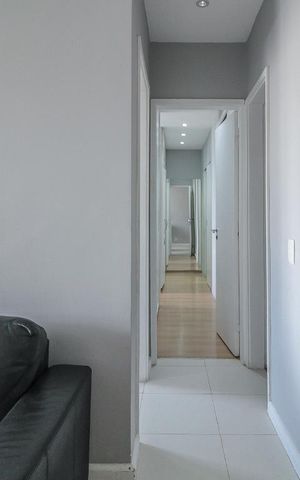 Apartamento à venda com 169m², 3 quartos e 2 vagas Apartamento à venda com 169m², 3 quartos e 2 vagasCorredor