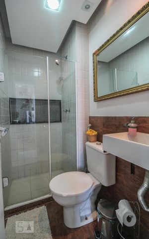 Apartamento à venda com 169m², 3 quartos e 2 vagas Apartamento à venda com 169m², 3 quartos e 2 vagasBanheiro Social