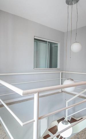 Apartamento à venda com 169m², 3 quartos e 2 vagas Apartamento à venda com 169m², 3 quartos e 2 vagasHall da Cobertura