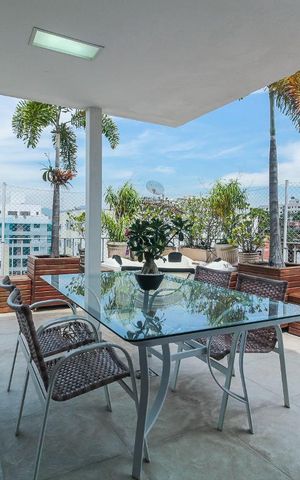 Apartamento à venda com 169m², 3 quartos e 2 vagas Apartamento à venda com 169m², 3 quartos e 2 vagasÁrea Externa
