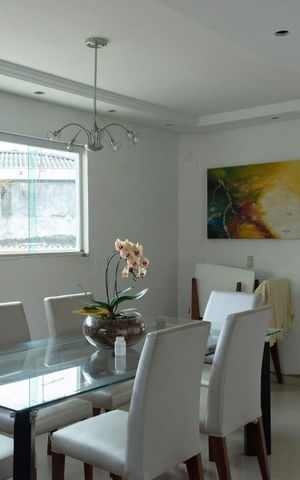 Casa à venda com 350m², 4 quartos e 8 vagasSala de Jantar