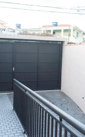 Casa à venda com 350m², 4 quartos e 8 vagasCorredor