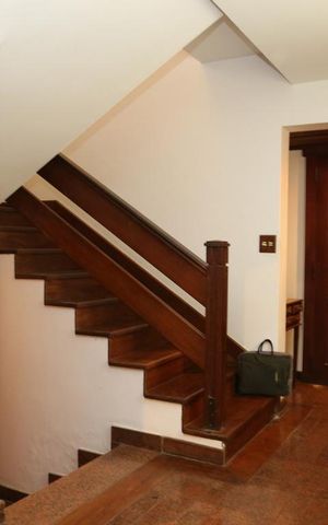 Casa para alugar com 438m², 4 quartos e 5 vagasHall