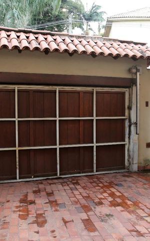 Casa para alugar com 438m², 4 quartos e 5 vagasGaragem