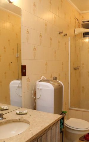Casa para alugar com 438m², 4 quartos e 5 vagasBanheiro Social
