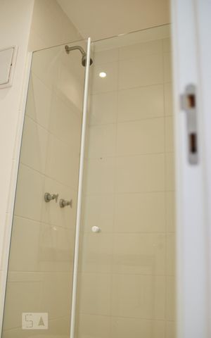 Apartamento para alugar com 58m², 2 quartos e 1 vaga Apartamento para alugar com 58m², 2 quartos e 1 vagaBanheiro da Suíte