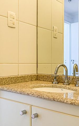 Apartamento à venda com 143m², 3 quartos e 1 vaga Apartamento à venda com 143m², 3 quartos e 1 vagaBanheiro
