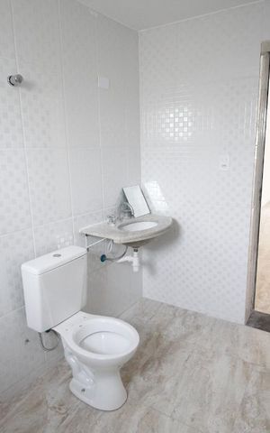 Casa à venda com 180m², 2 quartos e 1 vaga Casa à venda com 180m², 2 quartos e 1 vagaBanheiro