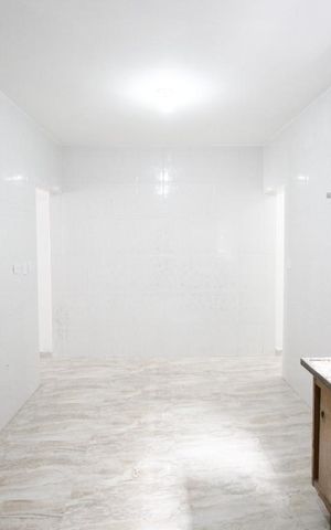 Casa à venda com 180m², 2 quartos e 1 vaga Casa à venda com 180m², 2 quartos e 1 vagaCozinha