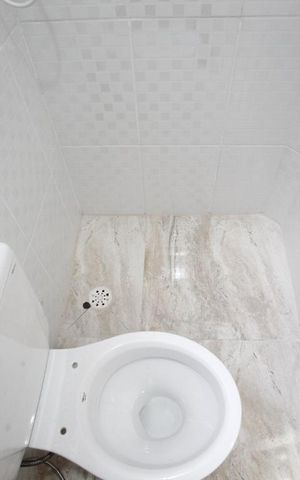 Casa à venda com 180m², 2 quartos e 1 vaga Casa à venda com 180m², 2 quartos e 1 vagaBanheiro