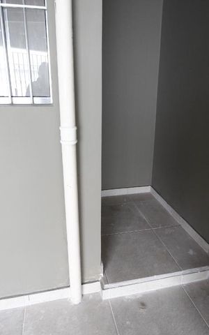 Casa à venda com 180m², 2 quartos e 1 vaga Casa à venda com 180m², 2 quartos e 1 vagaEntrada