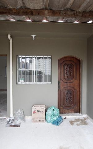 Casa à venda com 180m², 2 quartos e 1 vaga Casa à venda com 180m², 2 quartos e 1 vagaQuintal - Lavanderia