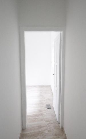 Casa à venda com 180m², 2 quartos e 1 vaga Casa à venda com 180m², 2 quartos e 1 vagaBanheiro
