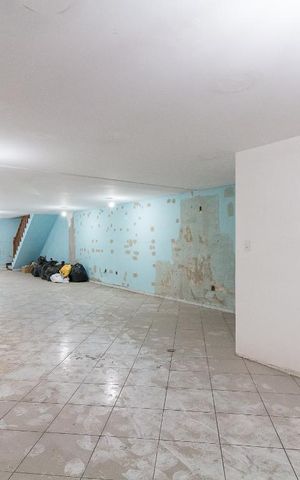 Casa à venda com 500m², 5 quartos e 8 vagasSubsolo