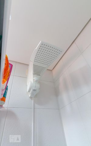 Casa à venda com 500m², 5 quartos e 8 vagasBanheiro quarto 3 suíte - chuveiro
