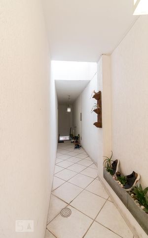 Casa à venda com 500m², 5 quartos e 8 vagasCorredor lateral
