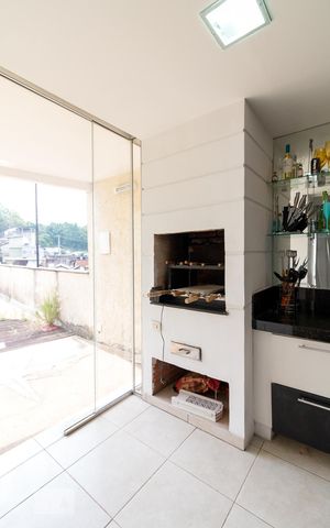 Casa à venda com 500m², 5 quartos e 8 vagasChurrasqueira