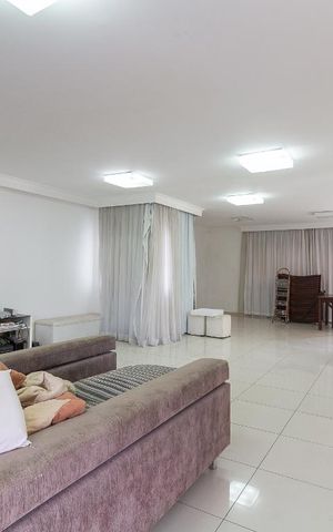 Casa à venda com 500m², 5 quartos e 8 vagasSala 2