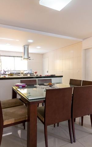 Casa à venda com 500m², 5 quartos e 8 vagasSala 1