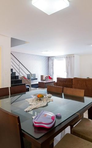 Casa à venda com 500m², 5 quartos e 8 vagasSala 1