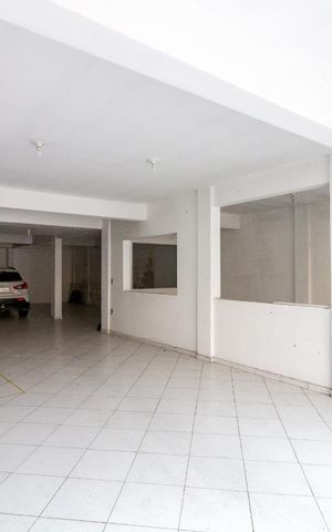 Casa à venda com 500m², 5 quartos e 8 vagasGaragem