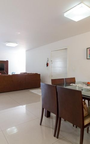 Casa à venda com 500m², 5 quartos e 8 vagasSala 1
