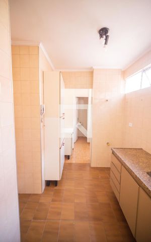 Apartamento para alugar com 73m², 3 quartos e 1 vaga Apartamento para alugar com 73m², 3 quartos e 1 vagaCozinha / Lavanderia