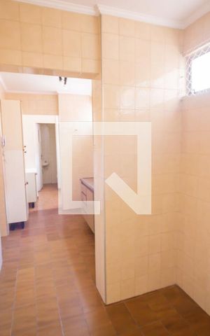 Apartamento para alugar com 73m², 3 quartos e 1 vaga Apartamento para alugar com 73m², 3 quartos e 1 vagaCozinha / Lavanderia