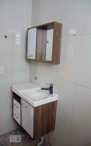Casa à venda com 200m², 3 quartos e 2 vagasbanheiro
