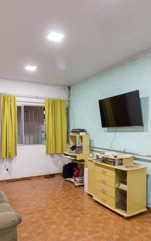 Casa à venda com 180m², 3 quartos e 1 vagaSala