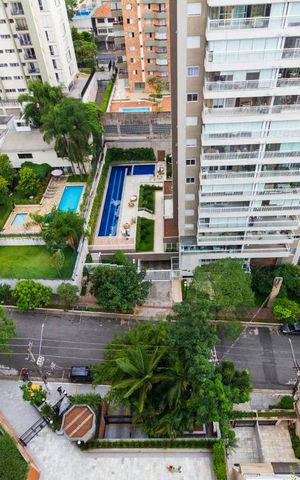 Apartamento à venda com 514m², 3 quartos e 5 vagasVista