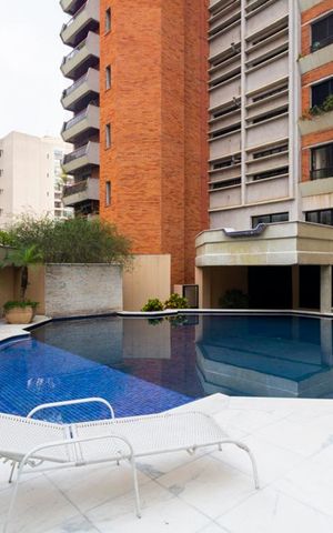 Apartamento à venda com 514m², 3 quartos e 5 vagasPiscina