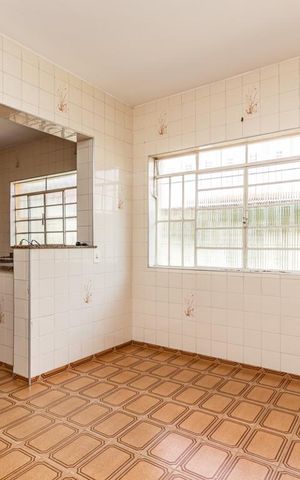 Casa à venda com 350m², 3 quartos e 2 vagas Casa à venda com 350m², 3 quartos e 2 vagasCopa