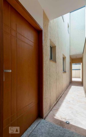 Casa à venda com 170m², 3 quartos e 3 vagas Casa à venda com 170m², 3 quartos e 3 vagasÁrea Externa