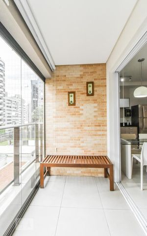 Studio para alugar com 38m², 1 quarto e 1 vaga Studio para alugar com 38m², 1 quarto e 1 vagaVaranda