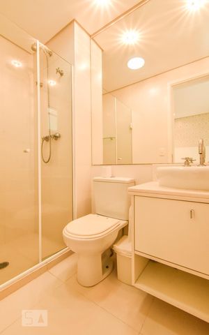 Studio para alugar com 38m², 1 quarto e 1 vaga Studio para alugar com 38m², 1 quarto e 1 vagaBanheiro