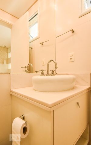 Studio para alugar com 38m², 1 quarto e 1 vaga Studio para alugar com 38m², 1 quarto e 1 vagaBanheiro