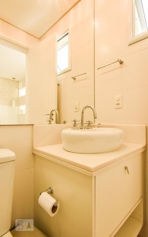 Studio para alugar com 38m², 1 quarto e 1 vaga Studio para alugar com 38m², 1 quarto e 1 vagaBanheiro