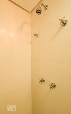 Studio para alugar com 38m², 1 quarto e 1 vaga Studio para alugar com 38m², 1 quarto e 1 vagaBanheiro
