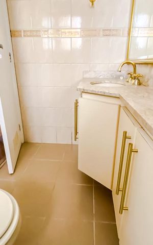 Apartamento para alugar com 90m², 3 quartos e 1 vagaBanheiro Quarto 01