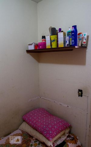 Apartamento à venda com 221m², 3 quartos e 2 vagas Apartamento à venda com 221m², 3 quartos e 2 vagasQuarto de Serviço