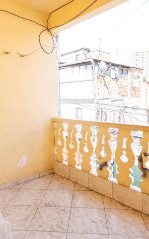 Casa à venda com 163m², 6 quartos e 4 vagasVaranda