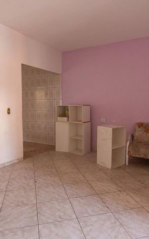 Casa à venda com 163m², 6 quartos e 4 vagasSala