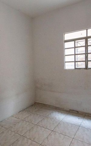 Casa à venda com 163m², 6 quartos e 4 vagasQuarto 2
