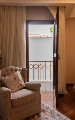 Casa à venda com 500m², 4 quartos e 6 vagas Casa à venda com 500m², 4 quartos e 6 vagasSuíte 1