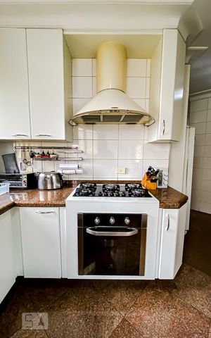 Apartamento à venda com 202m², 3 quartos e 3 vagasCozinha
