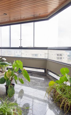 Apartamento para alugar com 403m², 3 quartos e 4 vagasVaranda da Sala