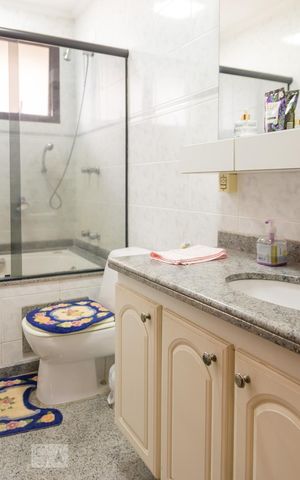 Apartamento para alugar com 403m², 3 quartos e 4 vagasBanheiro do Quarto 2