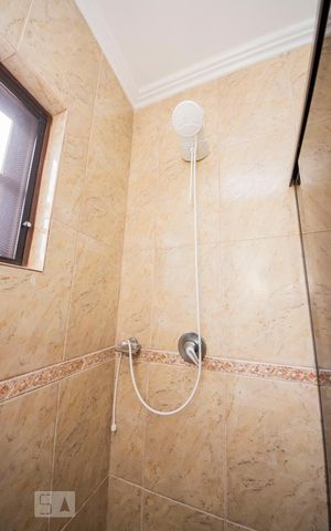 Casa de condomínio à venda com 200m², 3 quartos e 2 vagas Casa de condomínio à venda com 200m², 3 quartos e 2 vagasBanheiro 2
