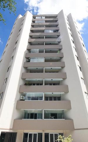 Apartamento à venda com 70m², 2 quartos e 1 vaga Apartamento à venda com 70m², 2 quartos e 1 vagaFachada
